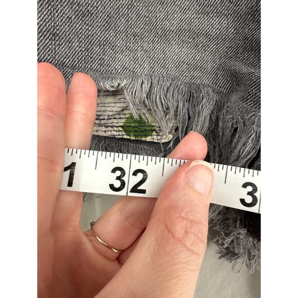 Free People Shorts 27 Faded Black Denim Cutoff Mid Rise Button Fly Soft Relaxed - Picture 8 of 8